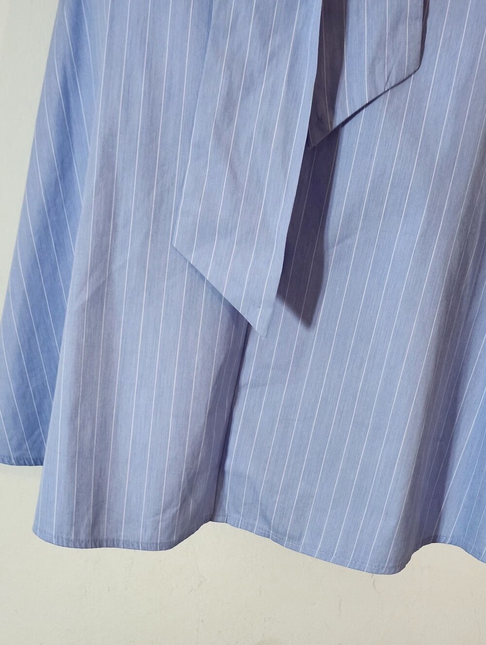 Ann Taylor Factory Sleeveless Pinstripe Midi Shirtdress with Belt Size: 8 Color: - Picture 11 of 16